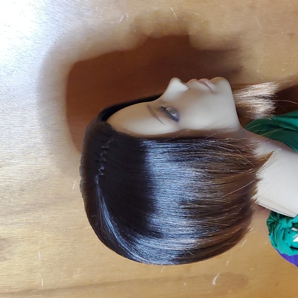 Short Two Tone Wig - Picture 3 of 4
